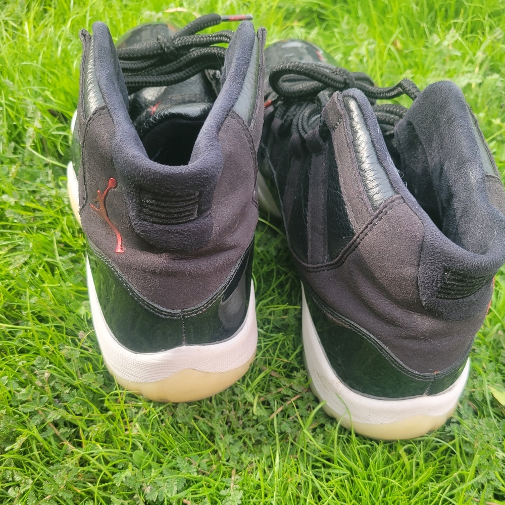 Jordan 11s